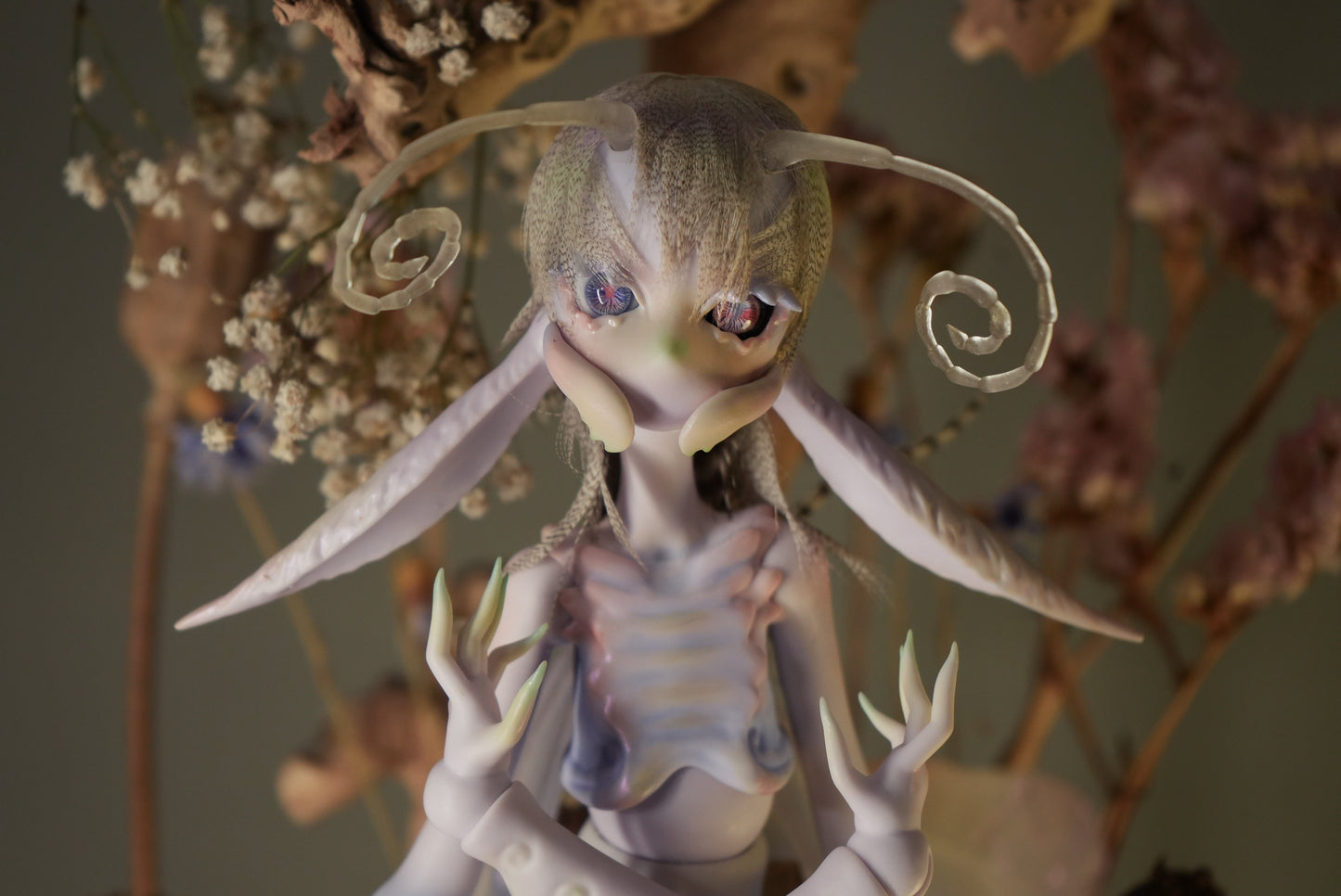 Thistle Faceup Commission